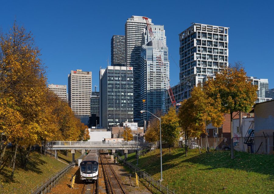 Midtown Toronto neighbourhood, Ontario